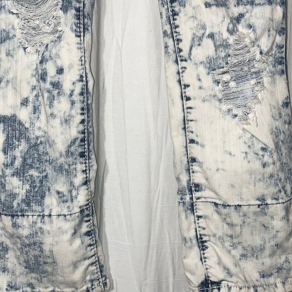 Rue 21 capris/cropped jeans - Picture 4 of 9